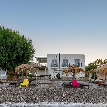 Uno Beachfront Suite 里瓦的亚 外观 照片
