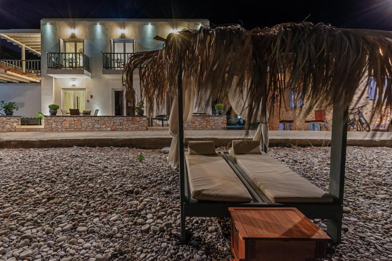 Uno Beachfront Suite 里瓦的亚 外观 照片
